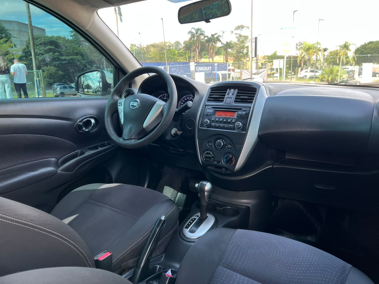 NISSAN VERSA