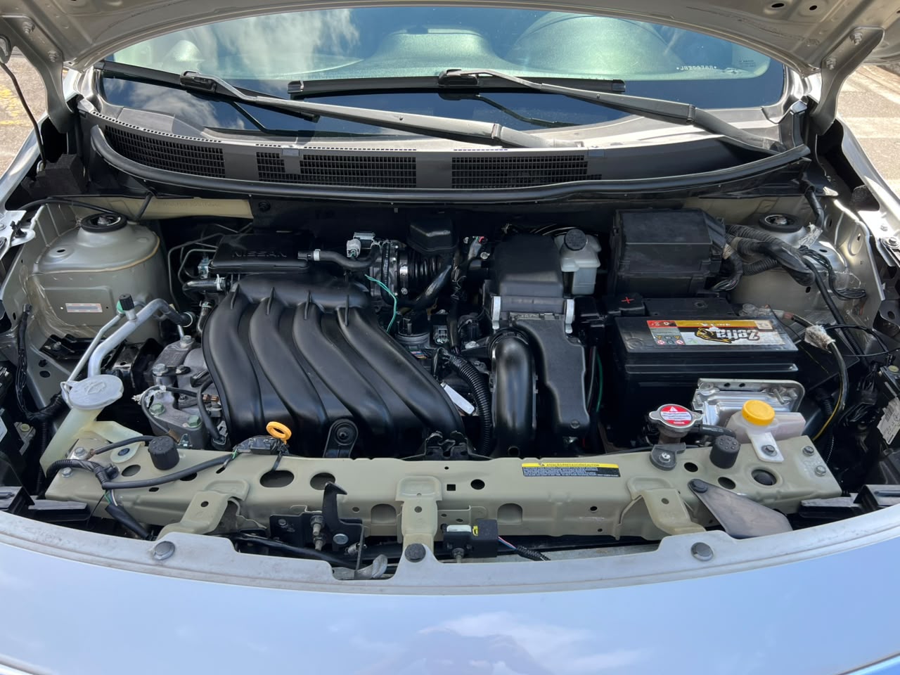 NISSAN VERSA