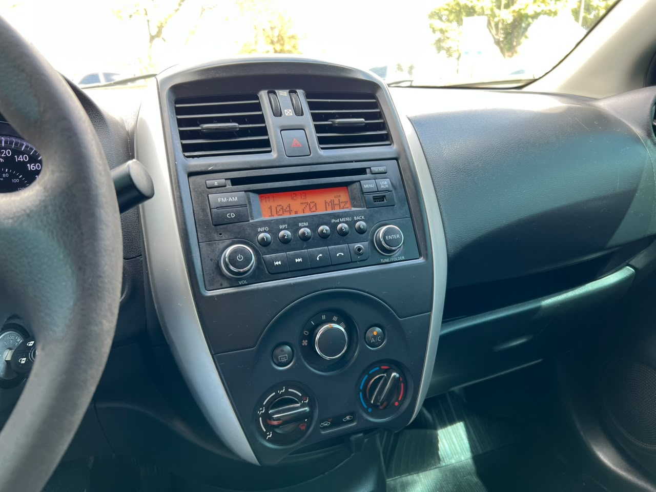 NISSAN VERSA