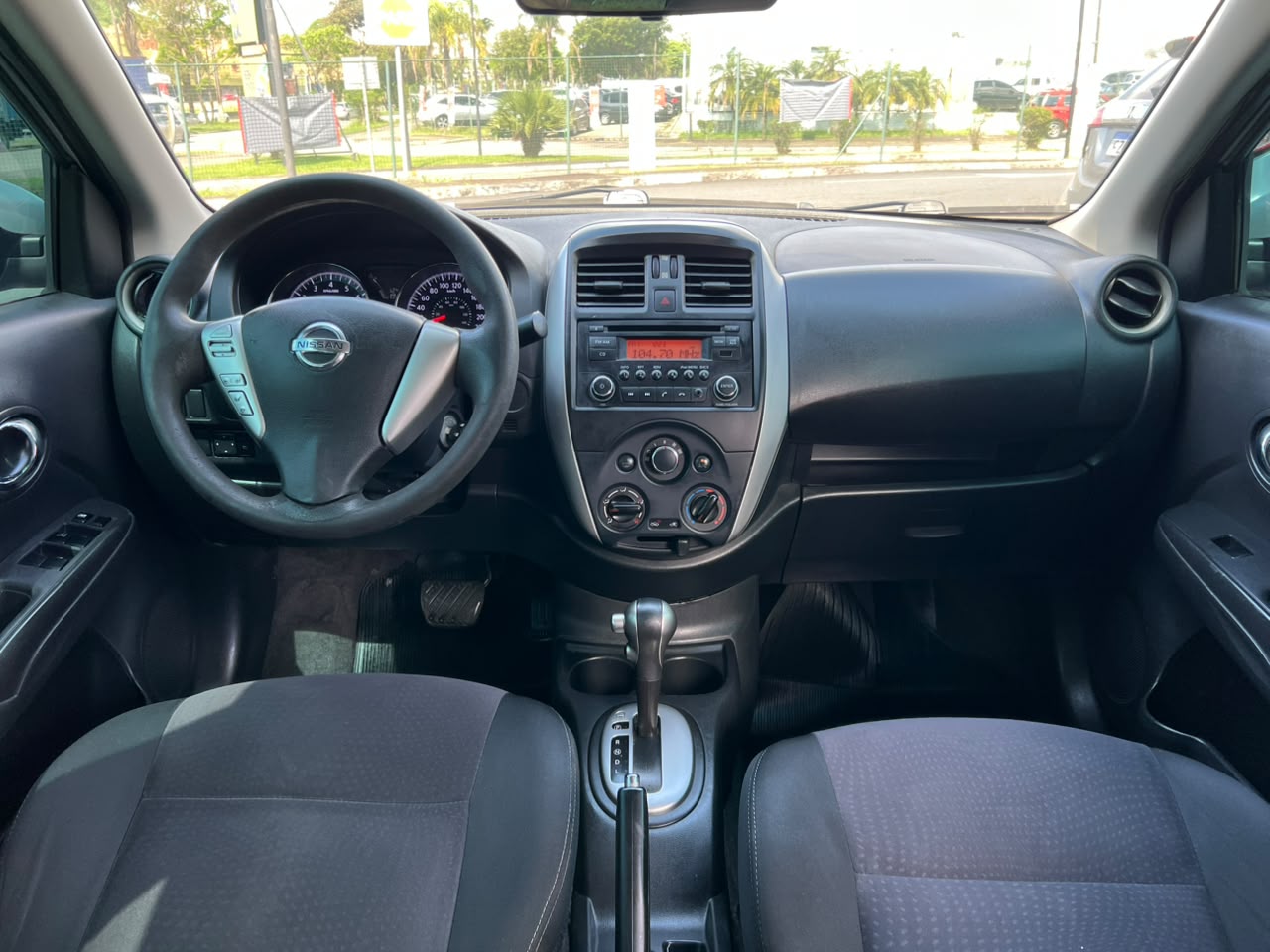 NISSAN VERSA