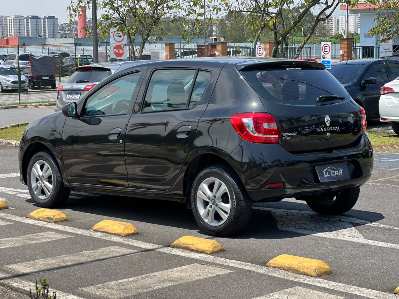 RENAULT SANDERO