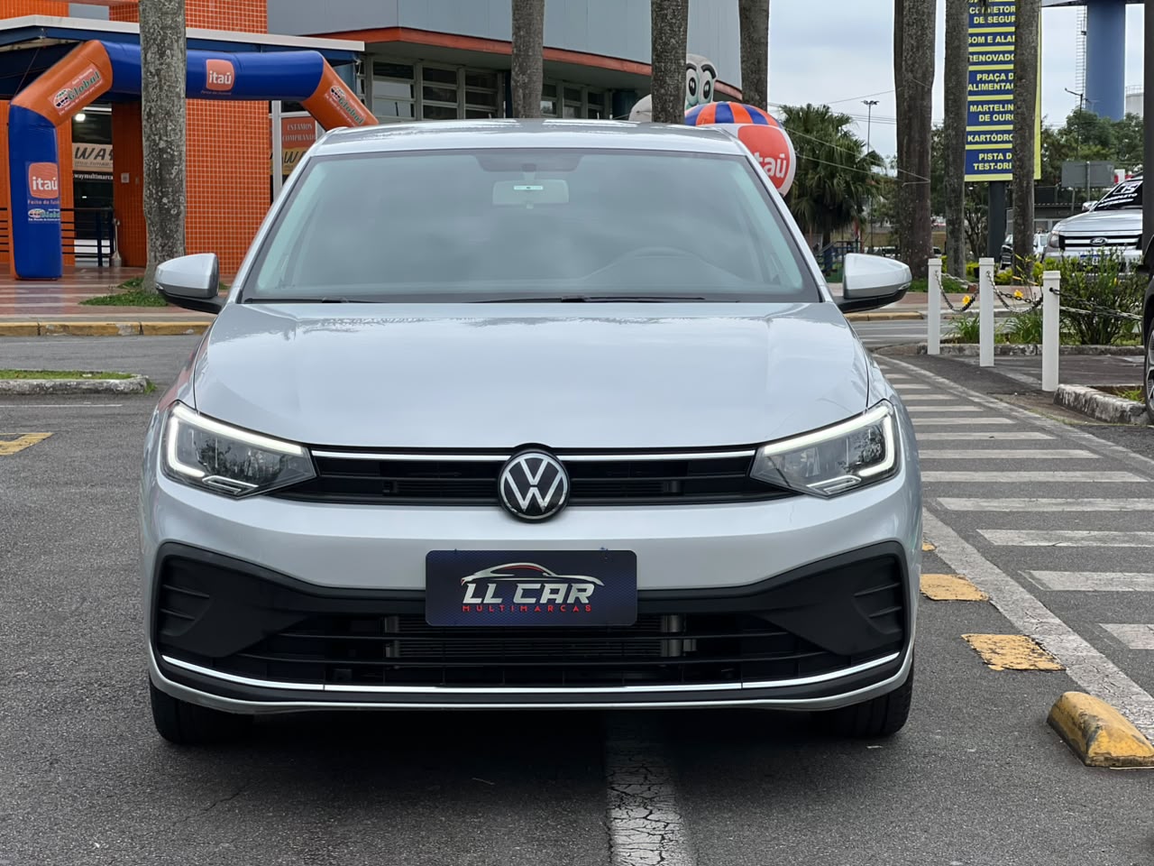 VOLKSWAGEN VIRTUS