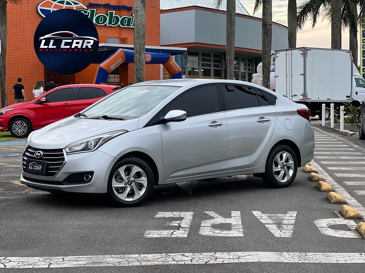 HYUNDAI HB20S