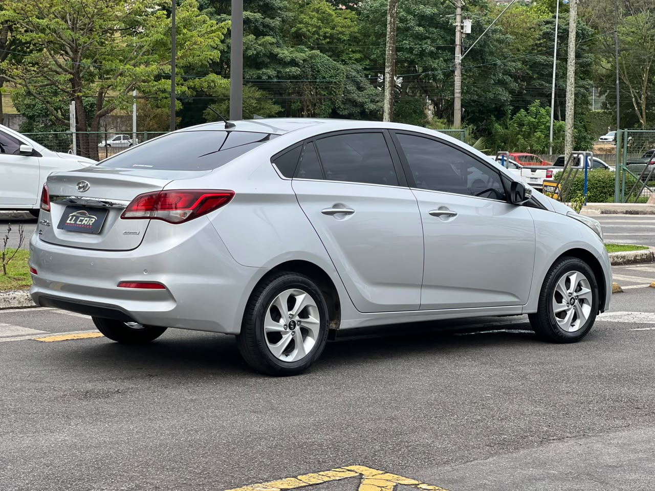 HYUNDAI HB20S