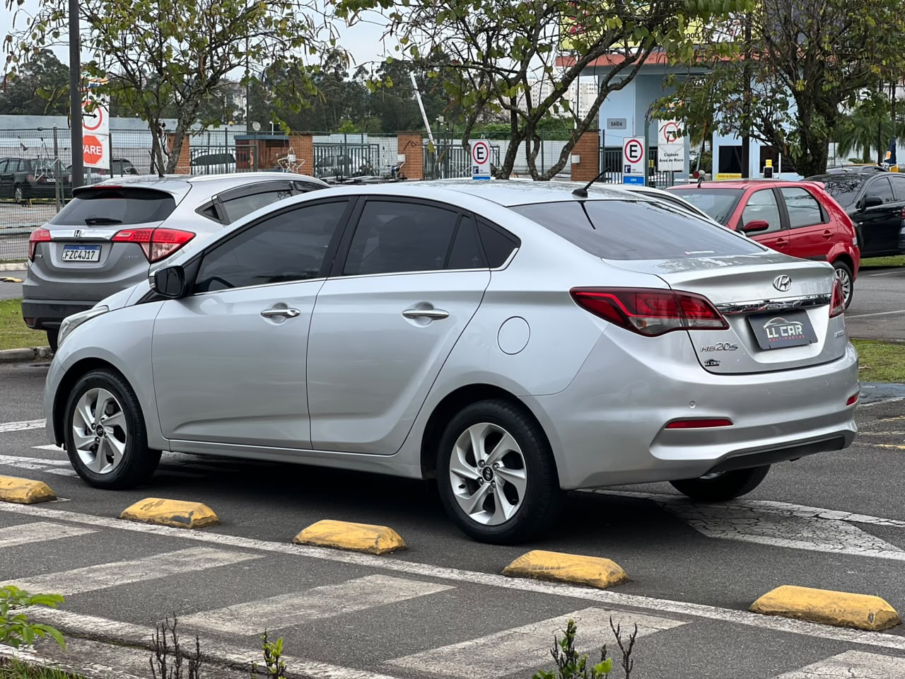 HYUNDAI HB20S