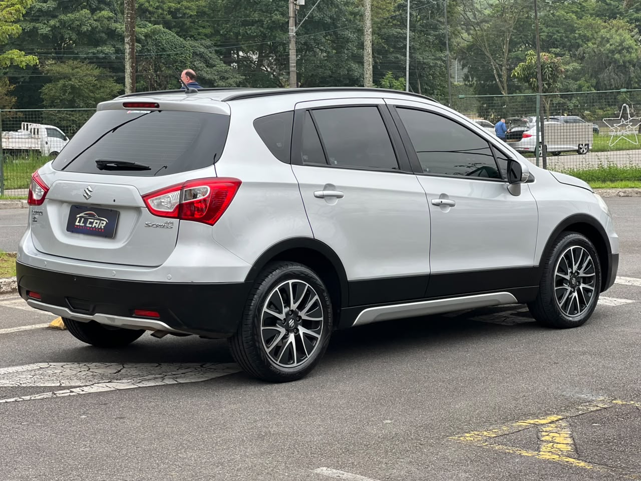 SUZUKI S-CROSS