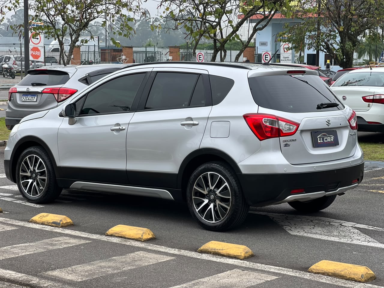 SUZUKI S-CROSS