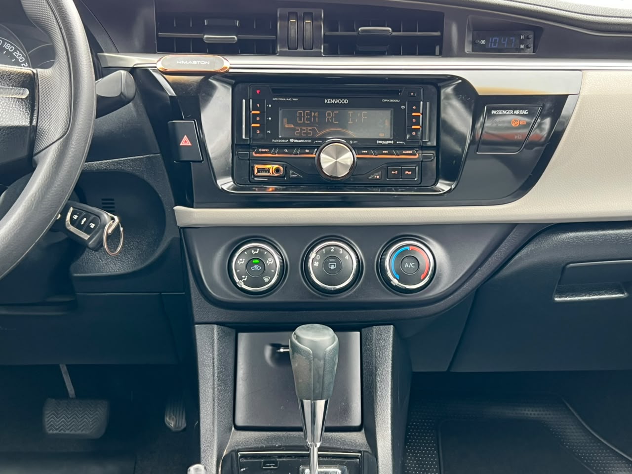 TOYOTA COROLLA