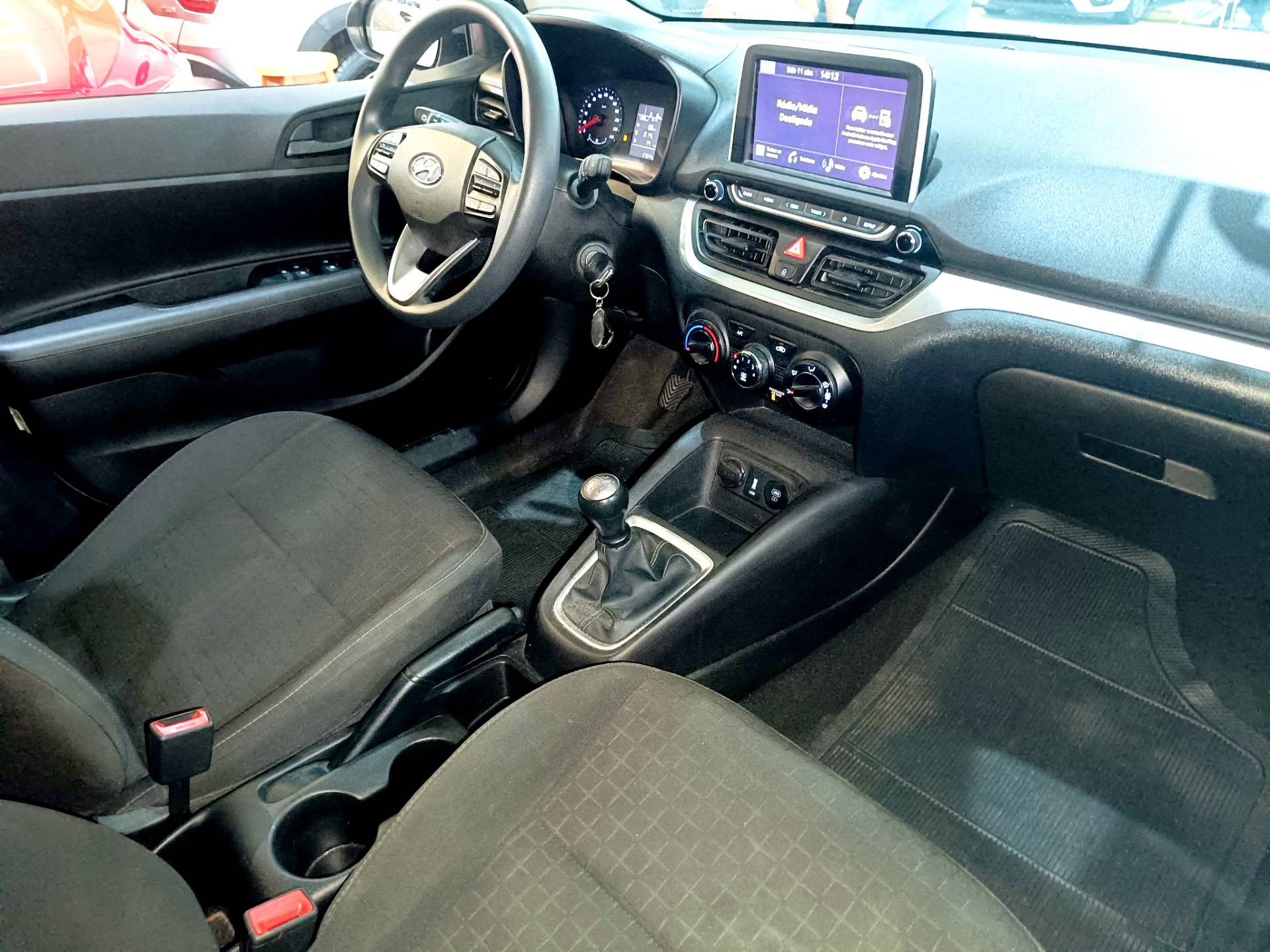 HYUNDAI HB20