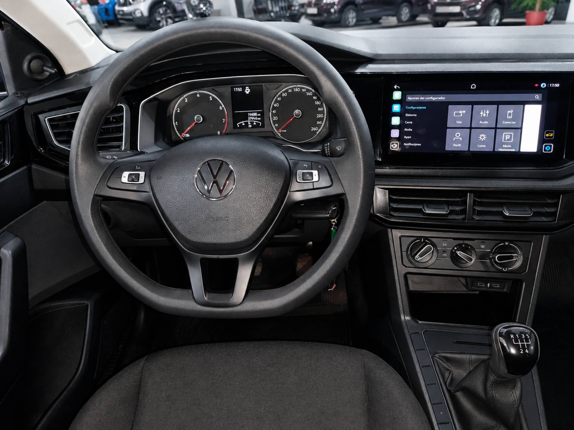 VOLKSWAGEN POLO