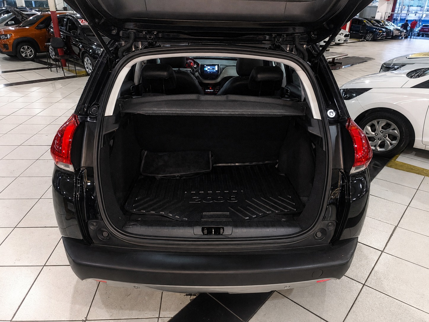 PEUGEOT 2008