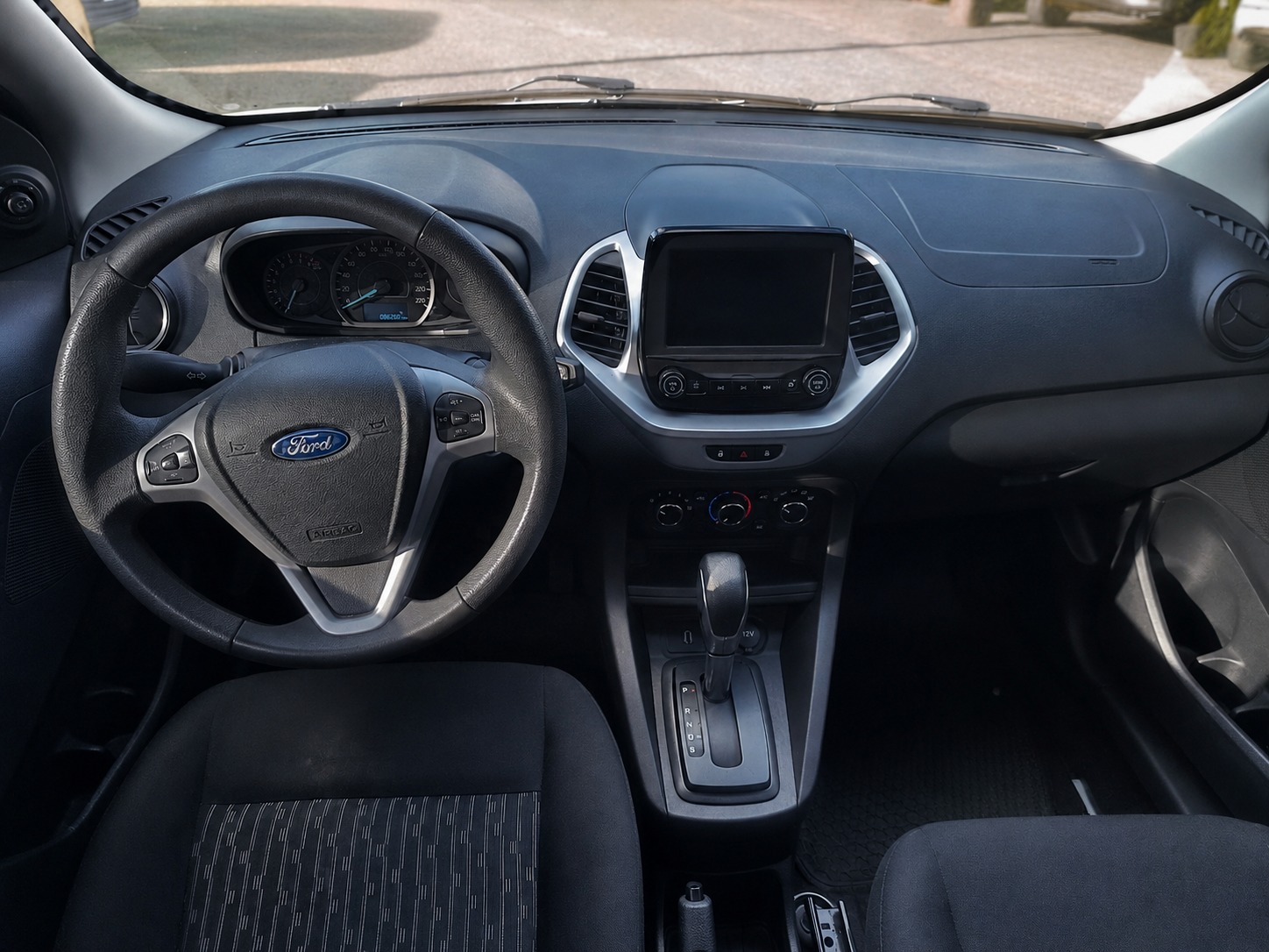 FORD KA