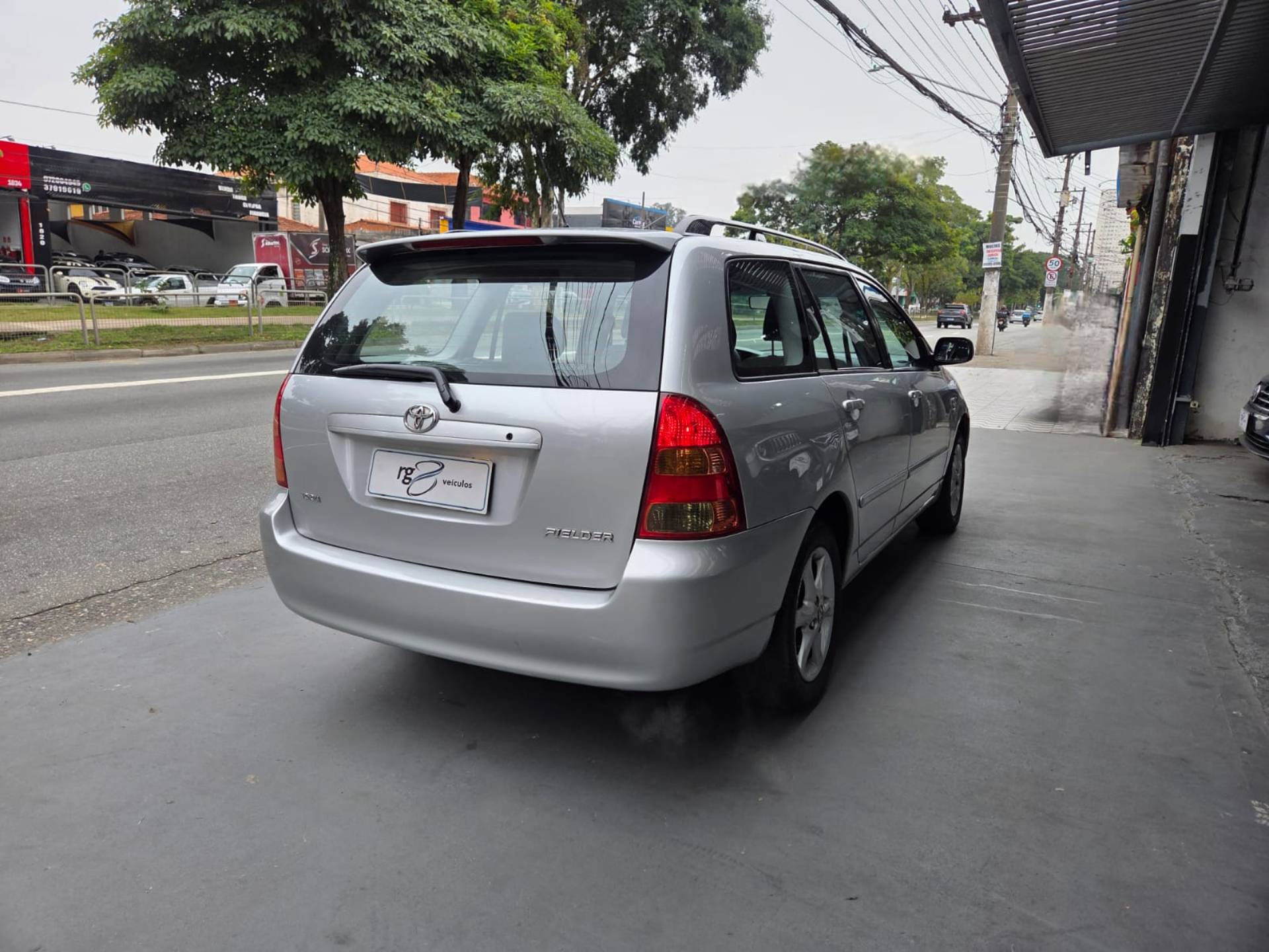TOYOTA FIELDER