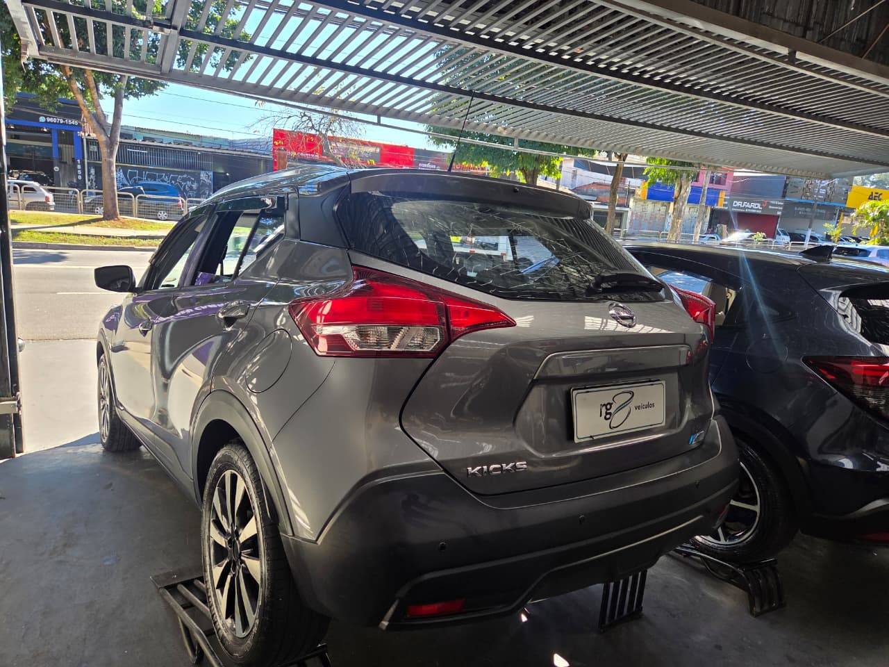 NISSAN KICKS