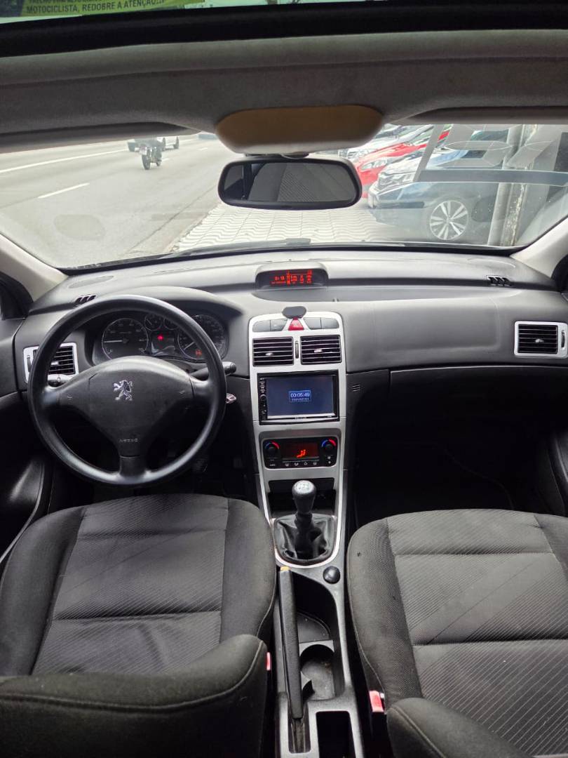 PEUGEOT 307