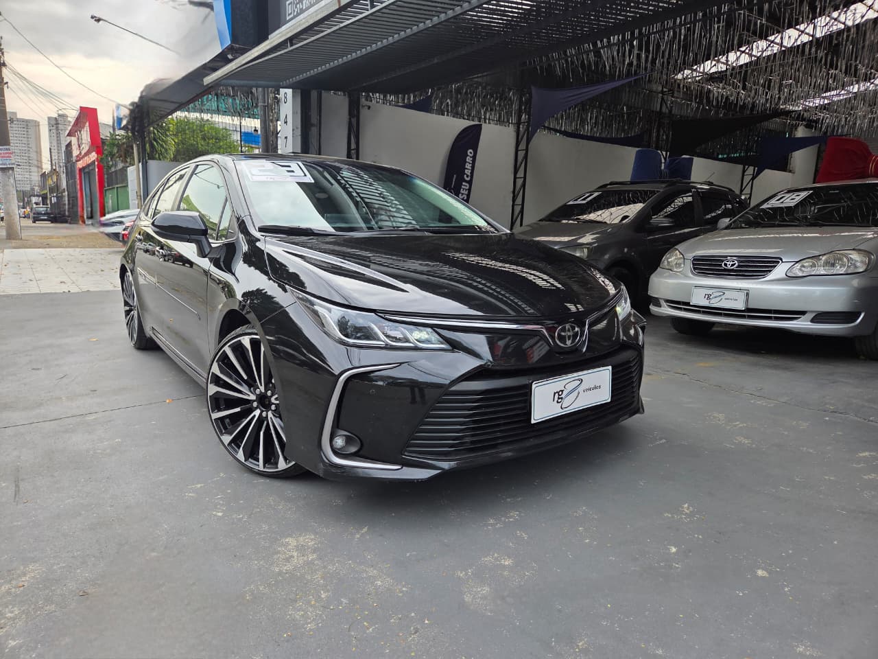 TOYOTA COROLLA