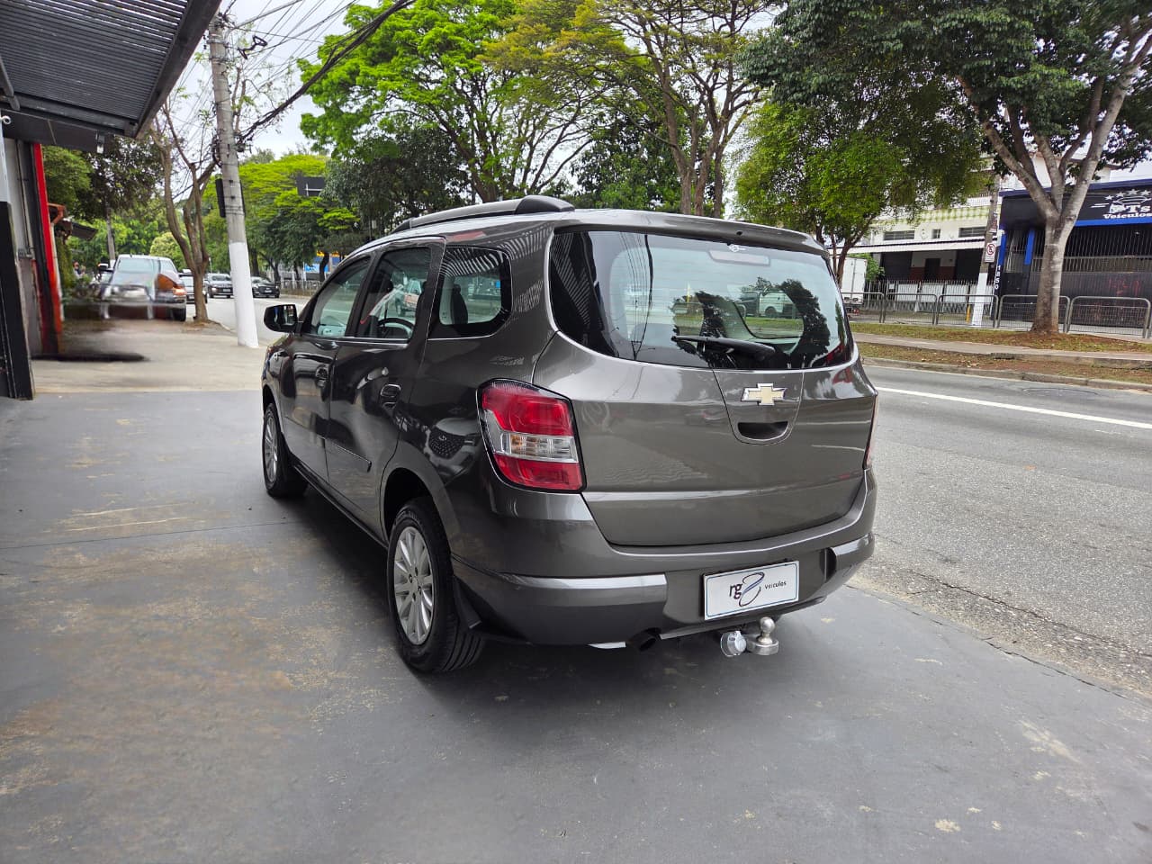 CHEVROLET SPIN