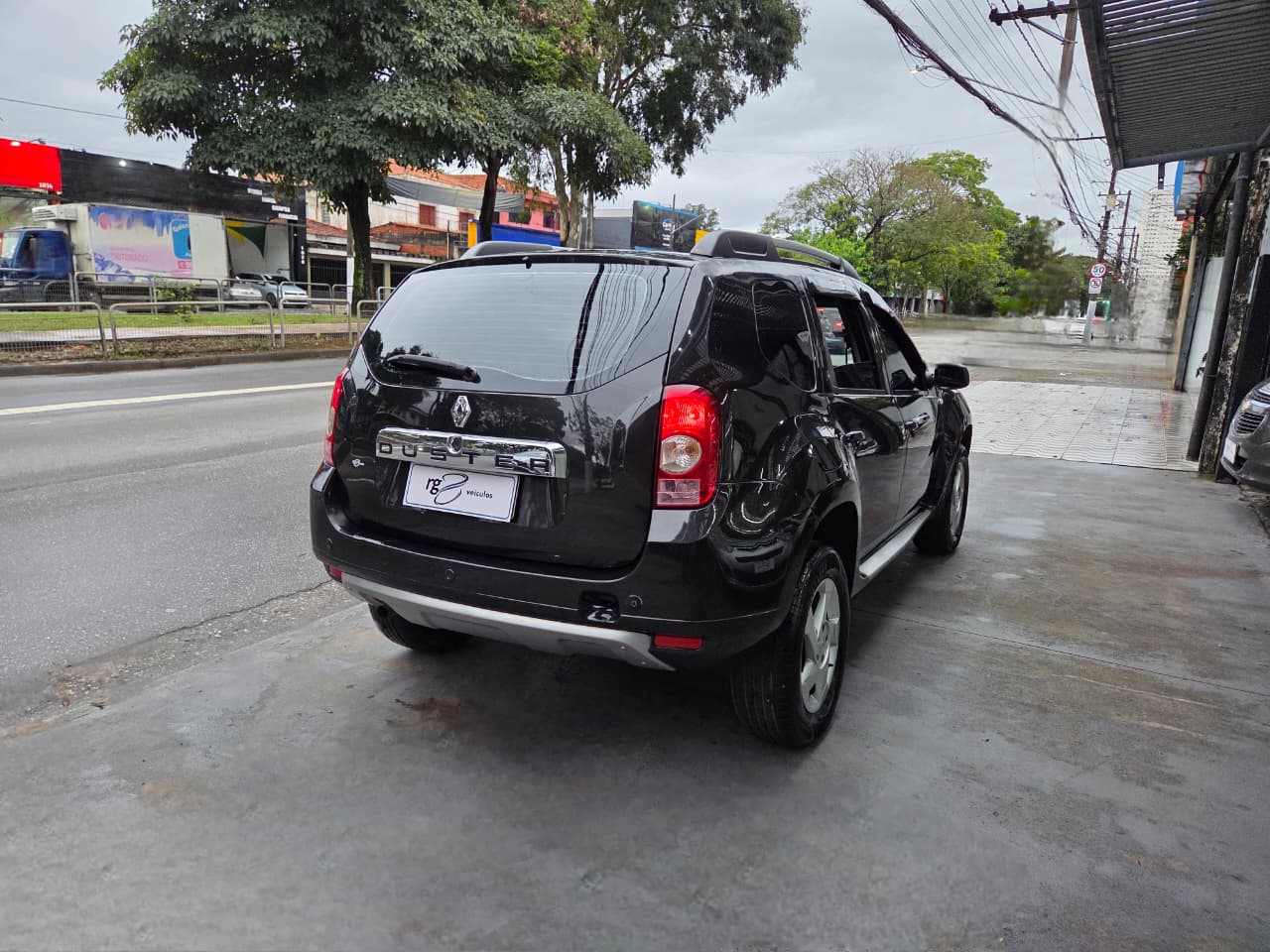 RENAULT DUSTER
