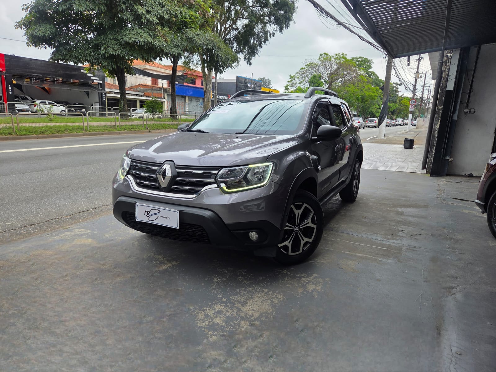 RENAULT DUSTER