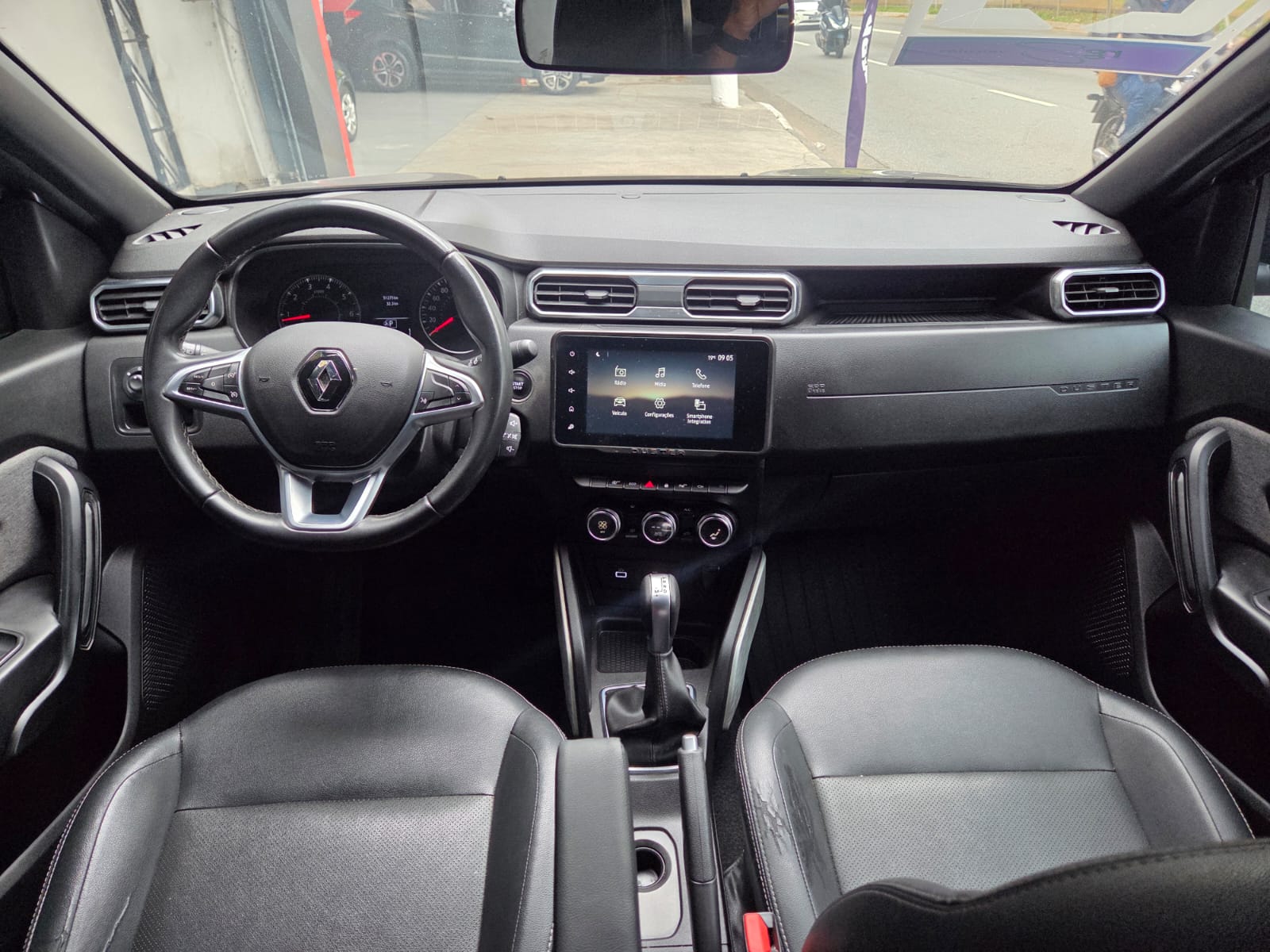 RENAULT DUSTER