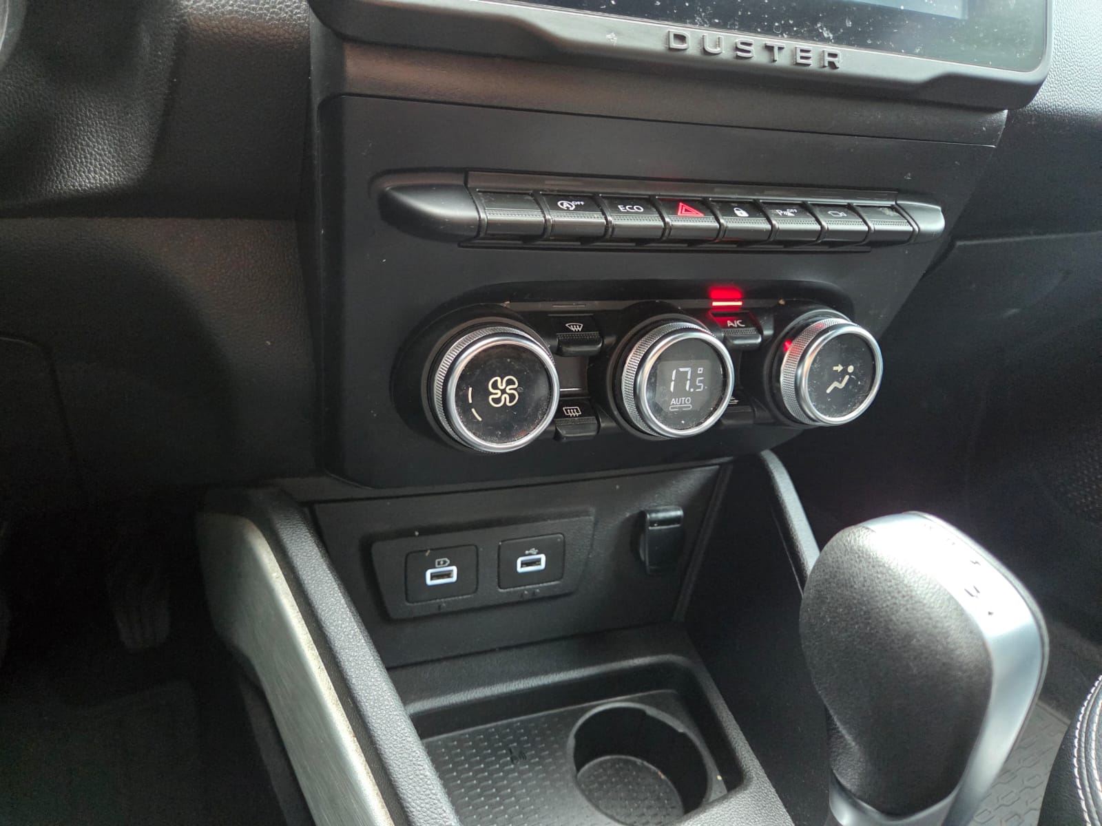 RENAULT DUSTER