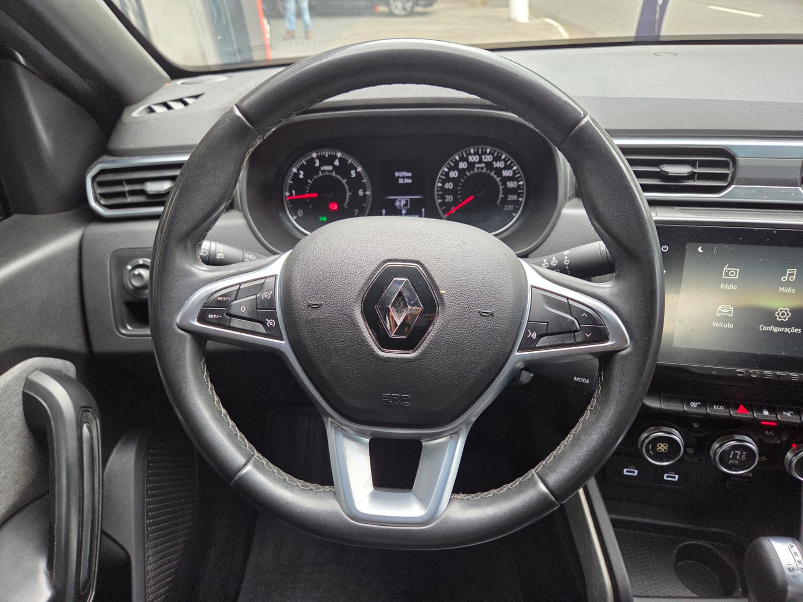 RENAULT DUSTER