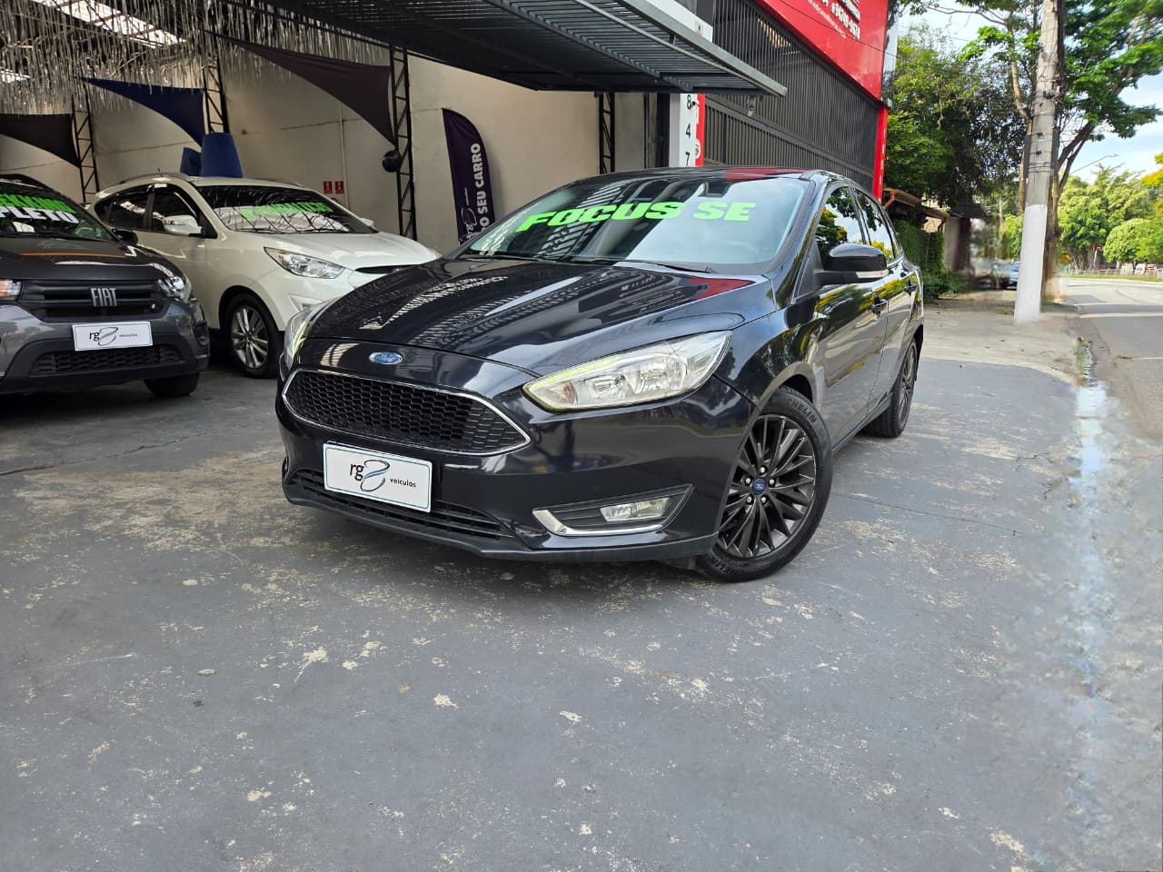 FORD FOCUS