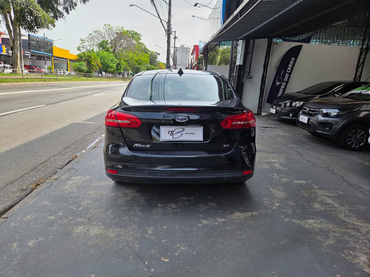 FORD FOCUS