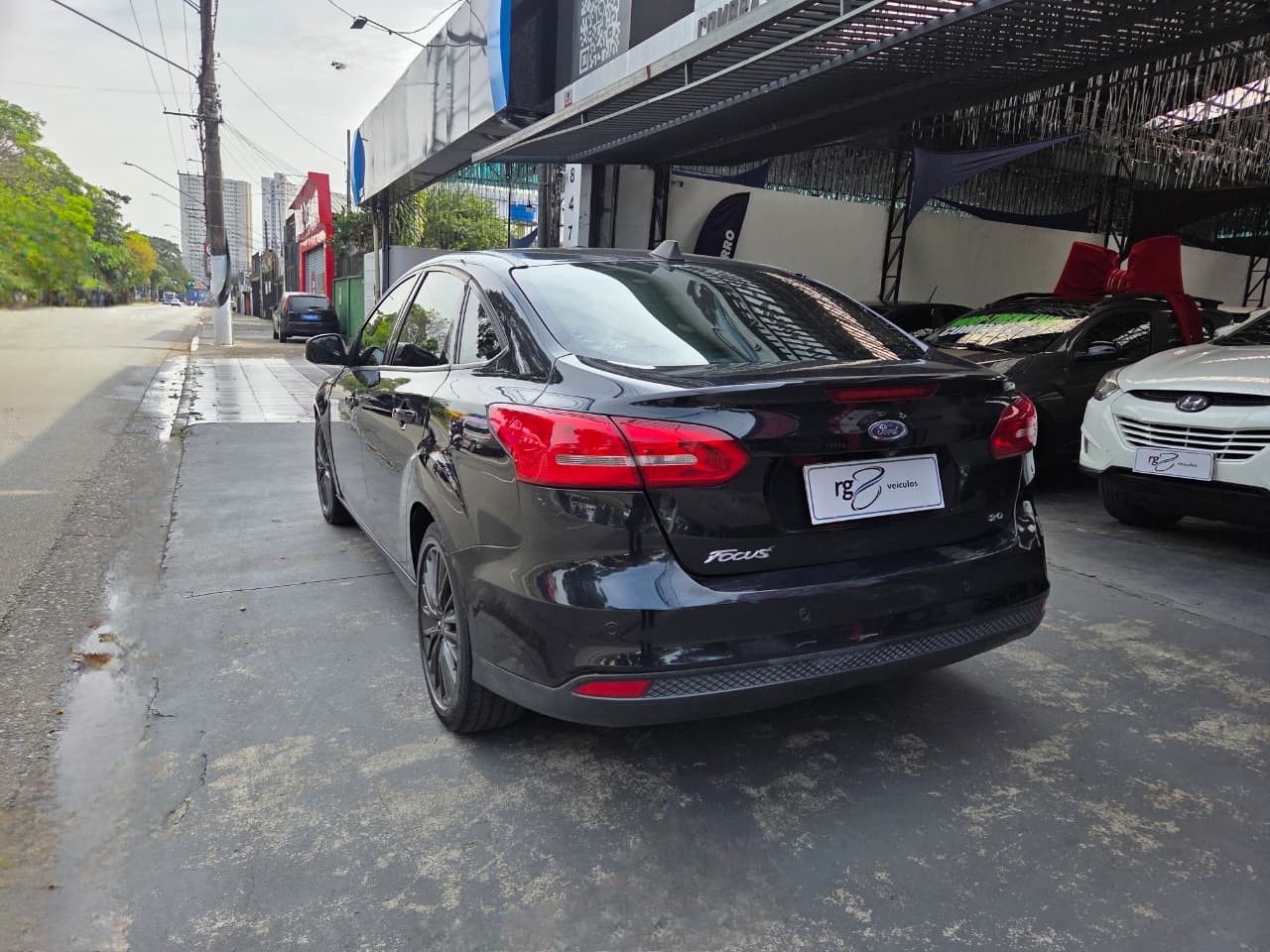 FORD FOCUS