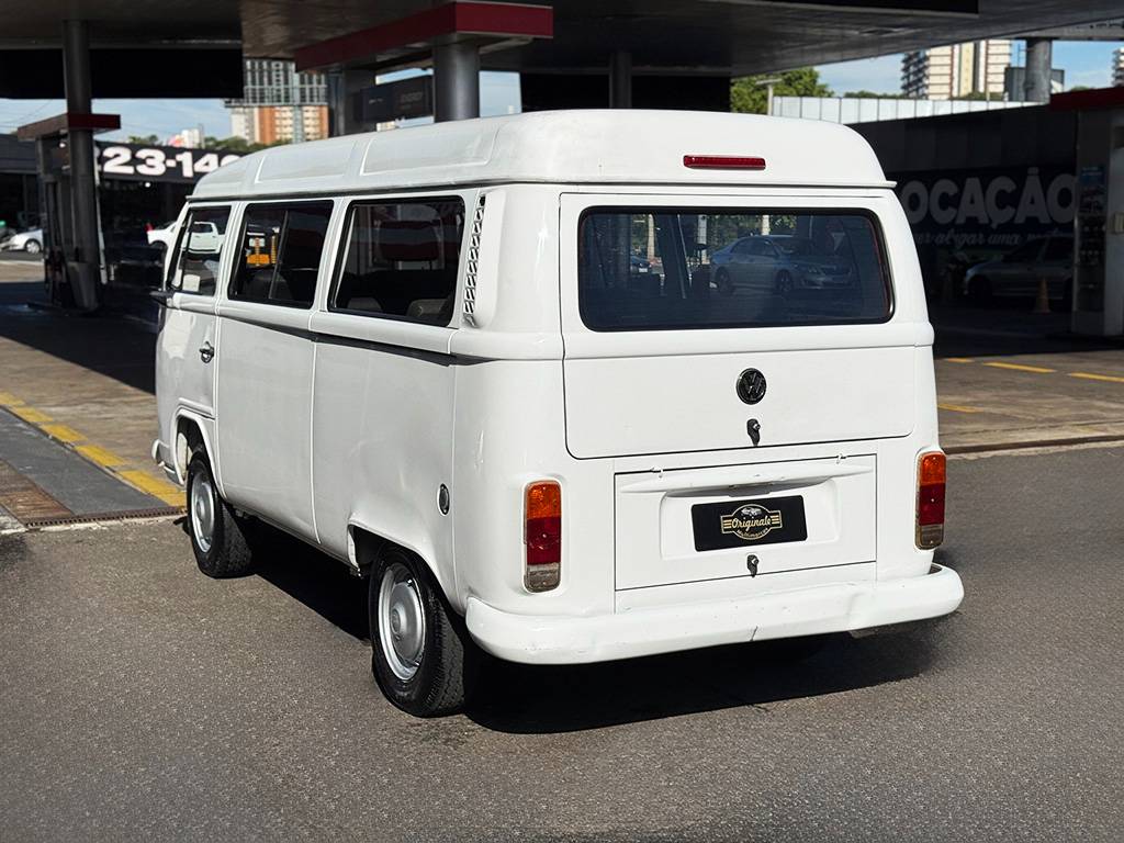 VOLKSWAGEN KOMBI