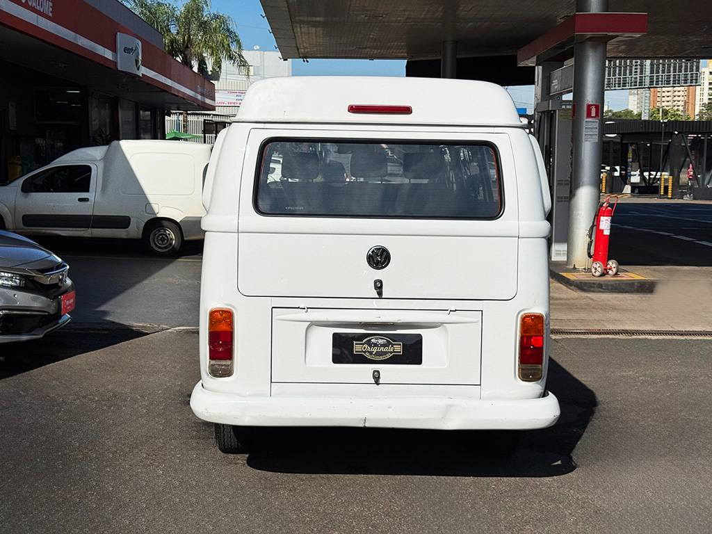 VOLKSWAGEN KOMBI