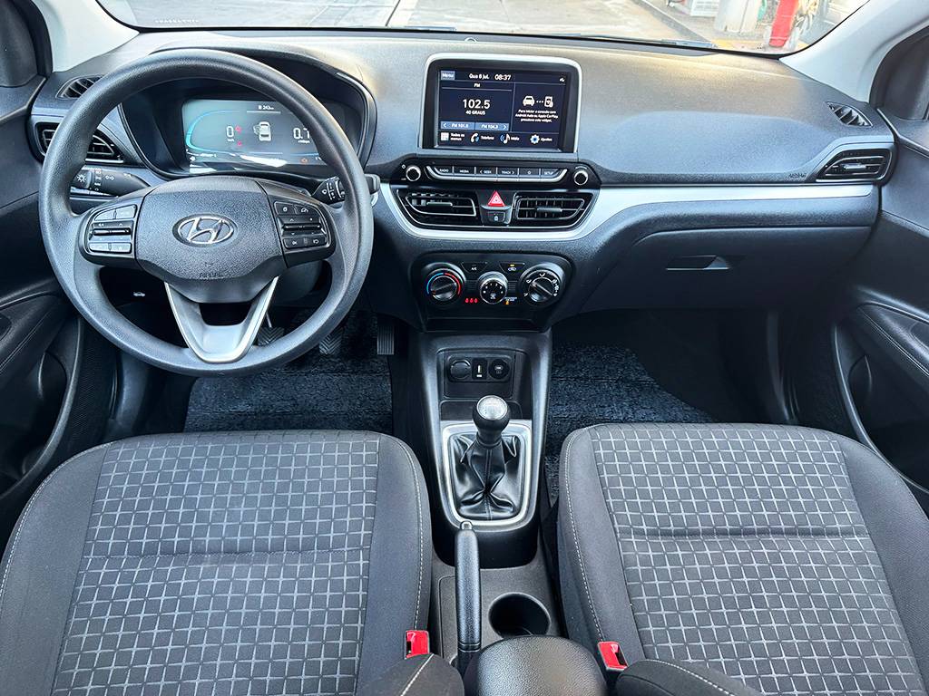 HYUNDAI HB20
