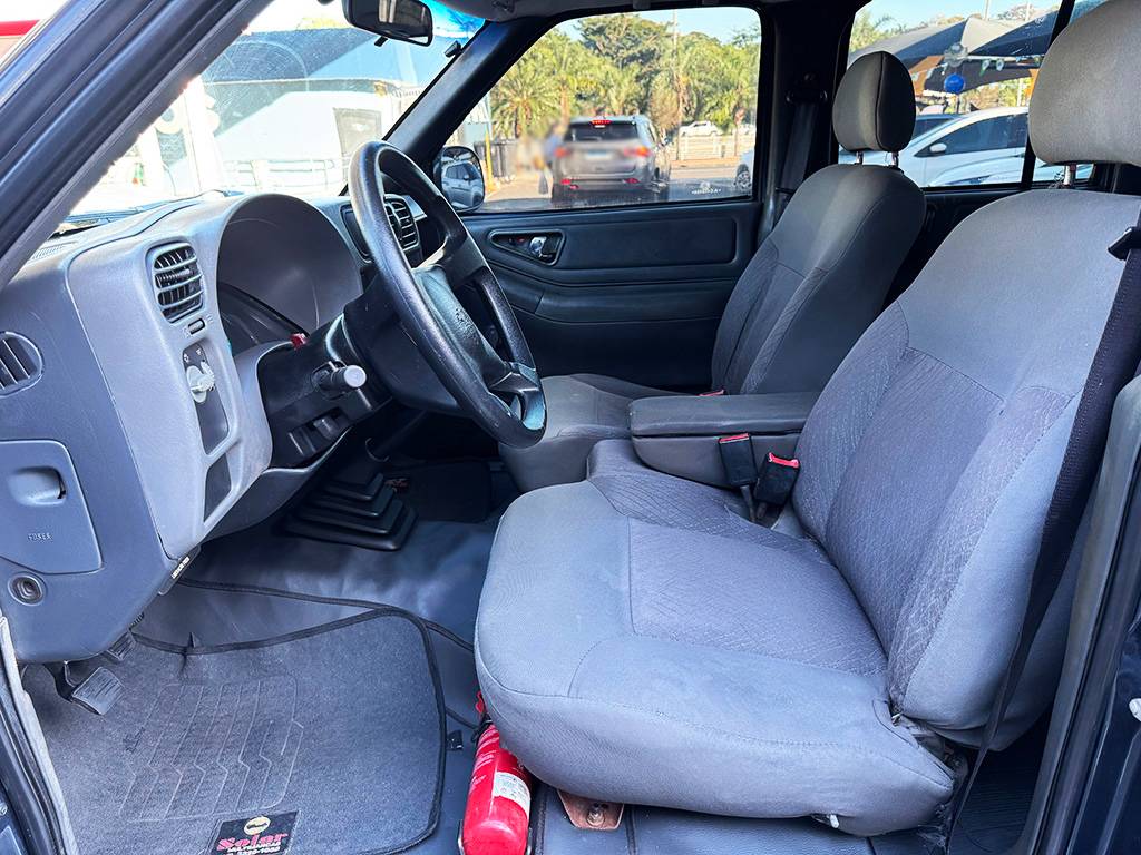 CHEVROLET S10