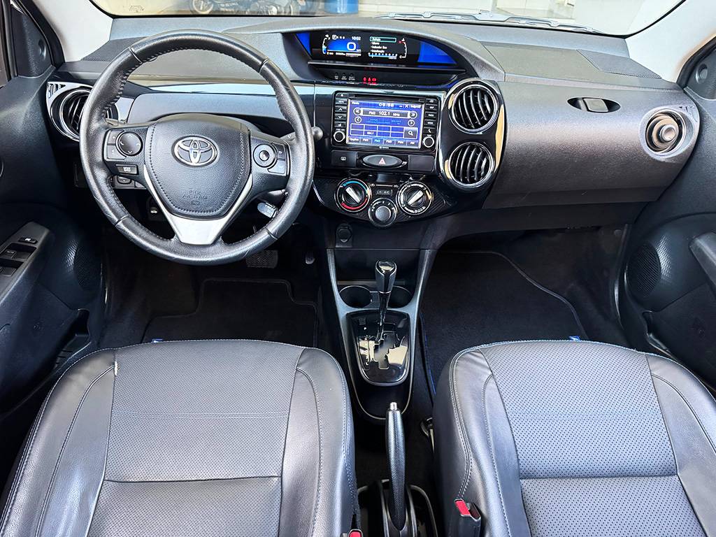 TOYOTA ETIOS