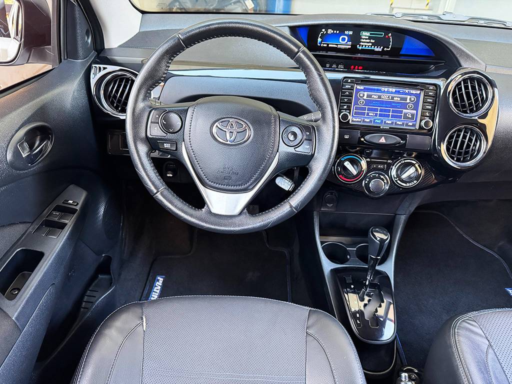 TOYOTA ETIOS