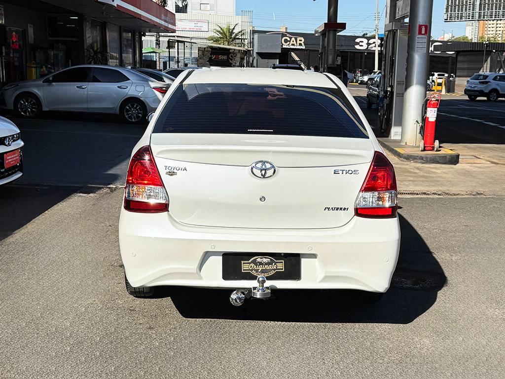 TOYOTA ETIOS