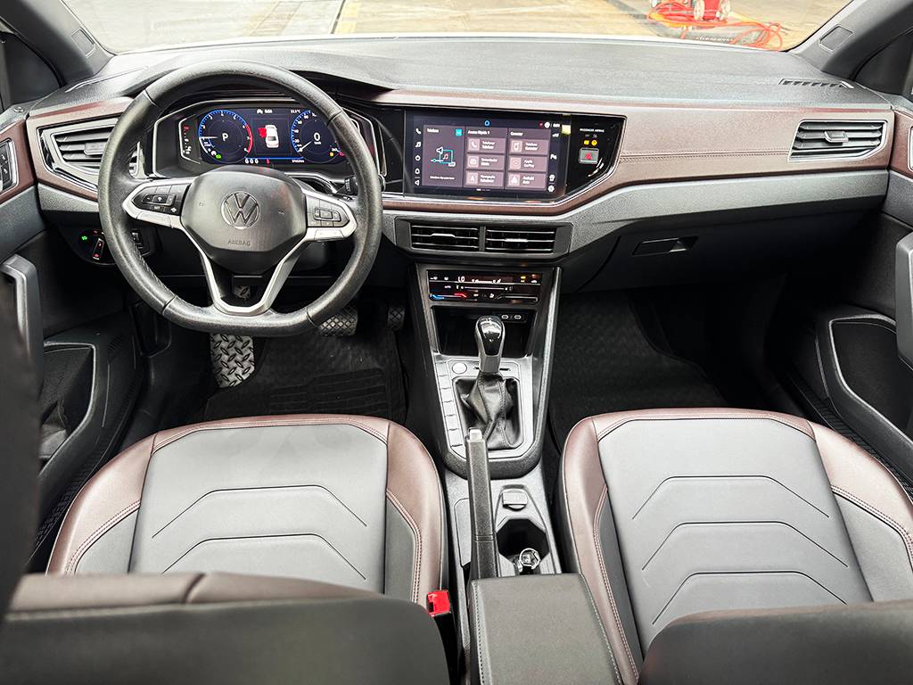 VOLKSWAGEN VIRTUS