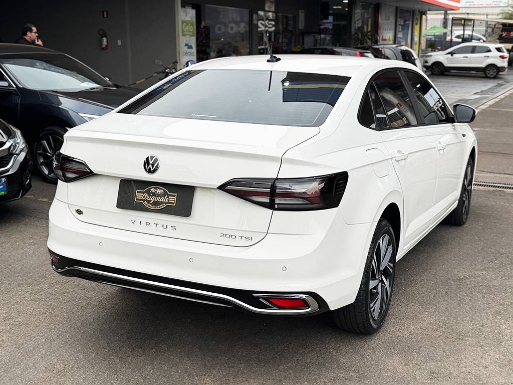 VOLKSWAGEN VIRTUS