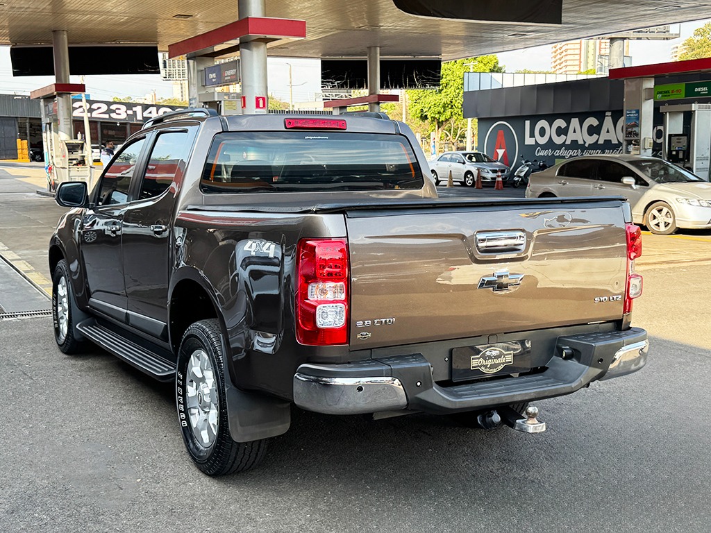 CHEVROLET S10