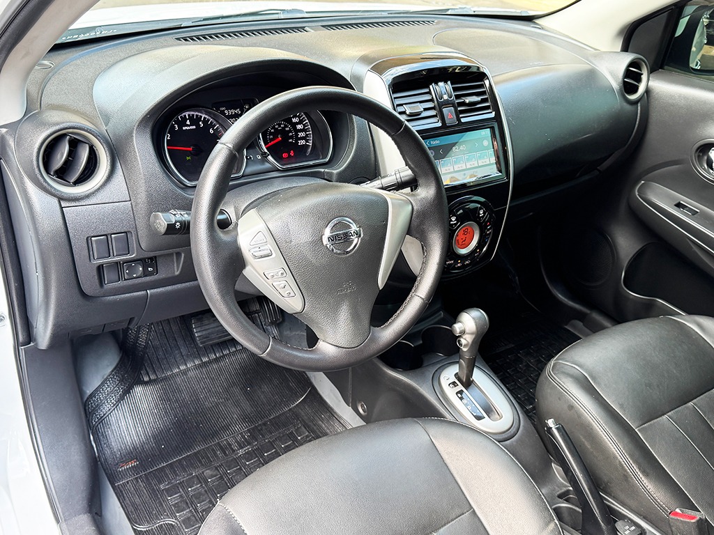 NISSAN VERSA