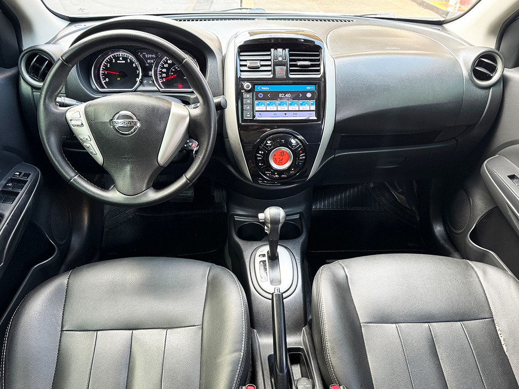 NISSAN VERSA