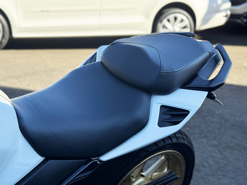 YAMAHA FZ25 FAZER CONNECTED ABS