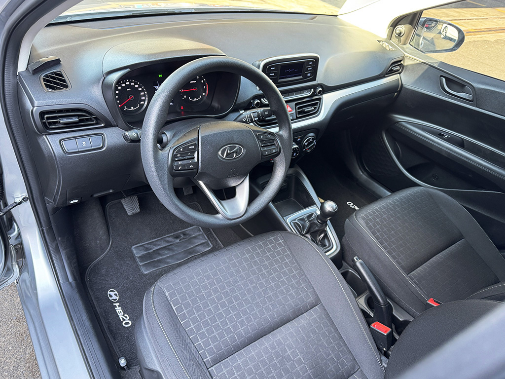 HYUNDAI HB20