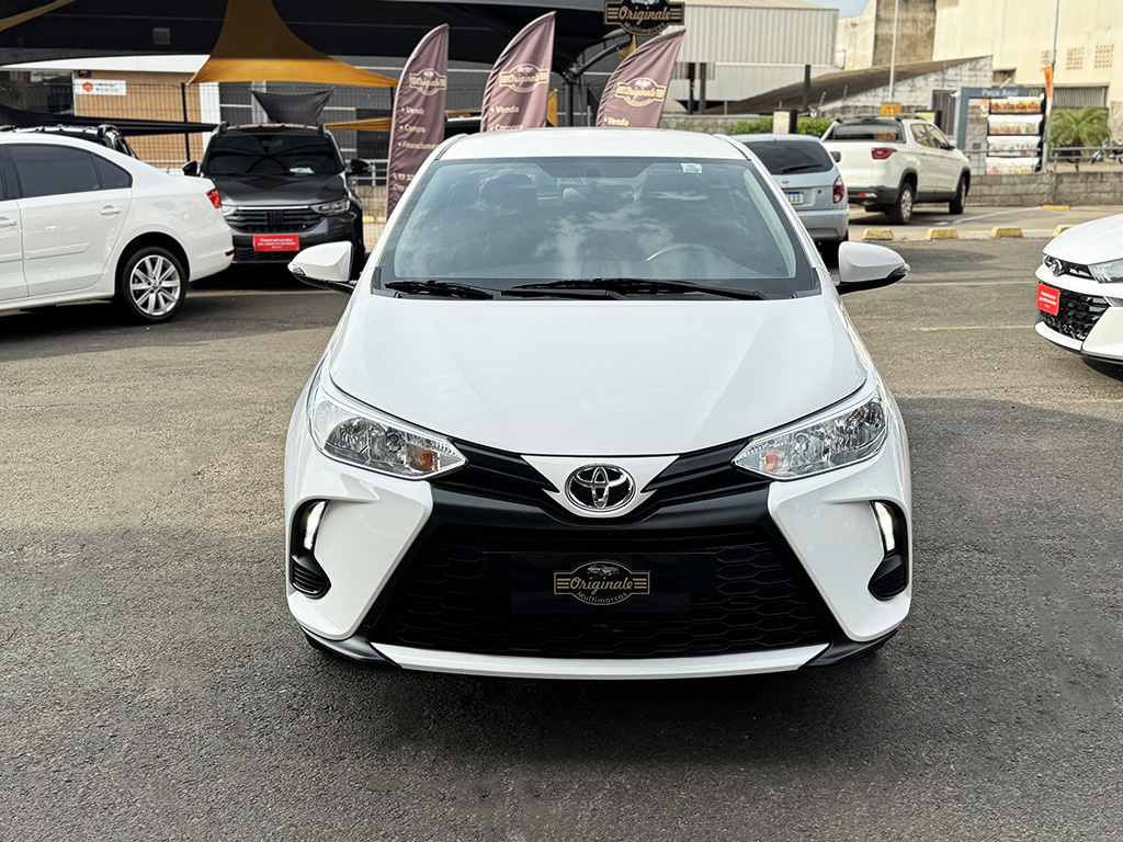 TOYOTA YARIS