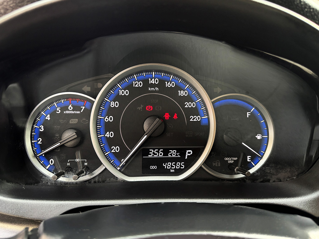 TOYOTA YARIS