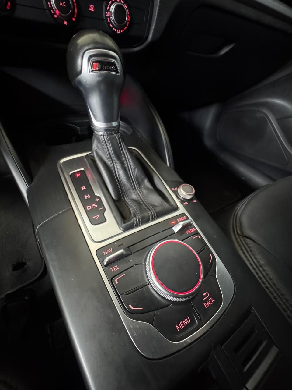 Car Image 10