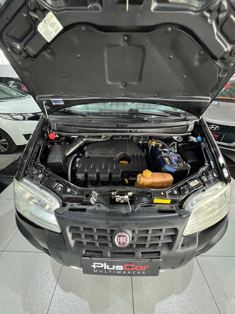 Car Image 9