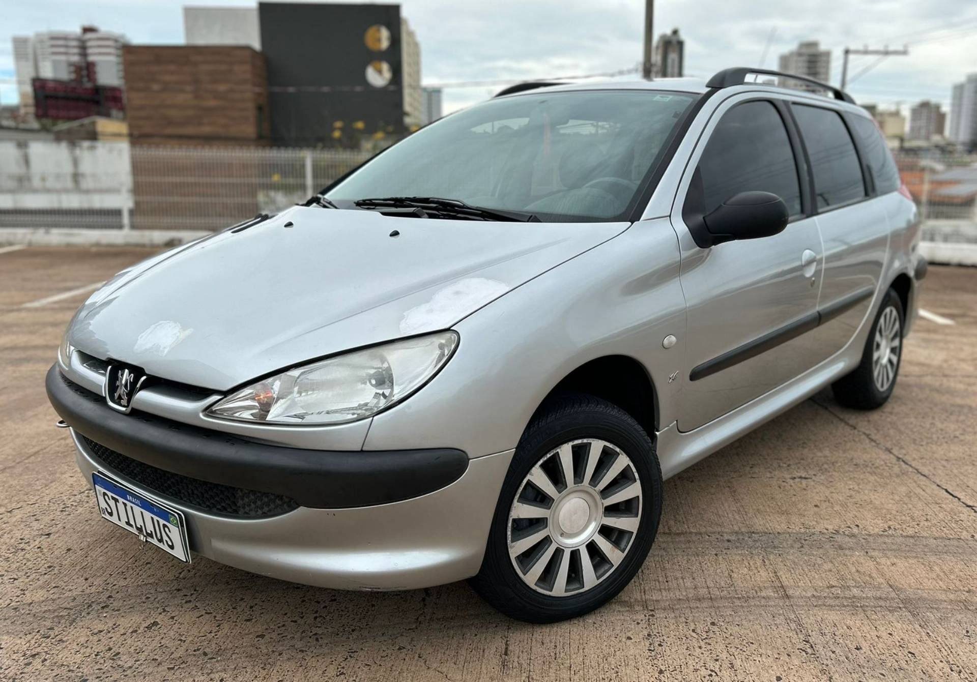 PEUGEOT 206