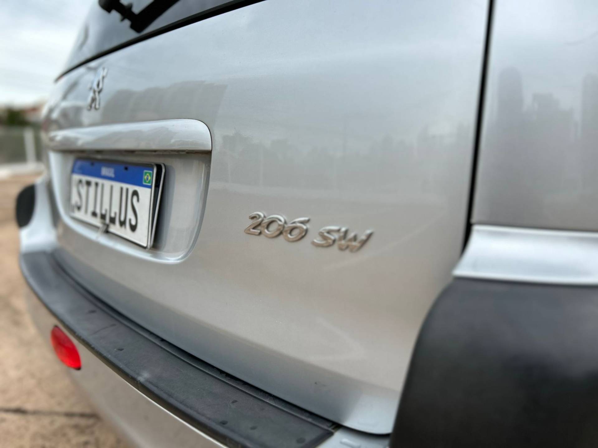 PEUGEOT 206