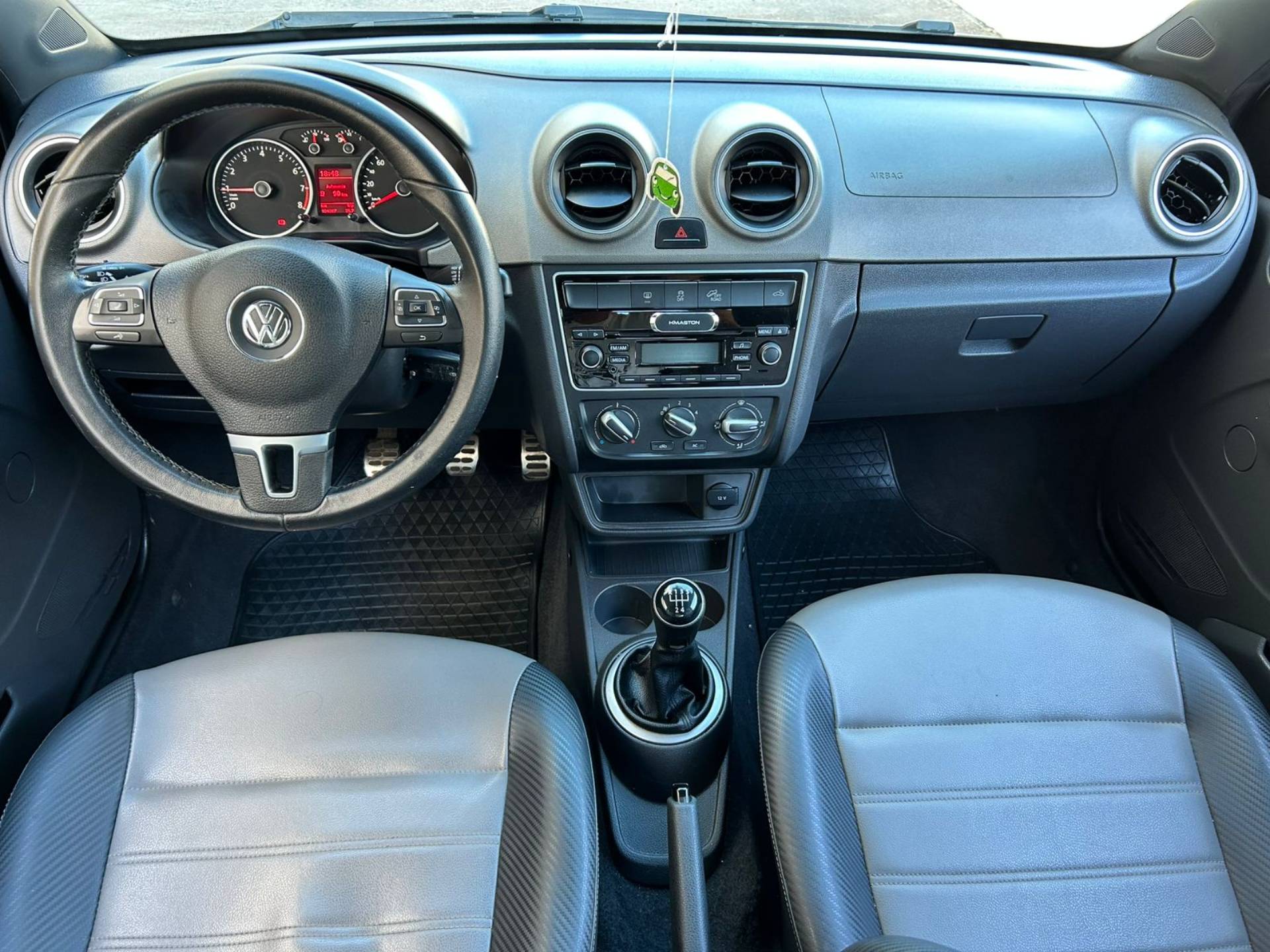 VOLKSWAGEN SAVEIRO